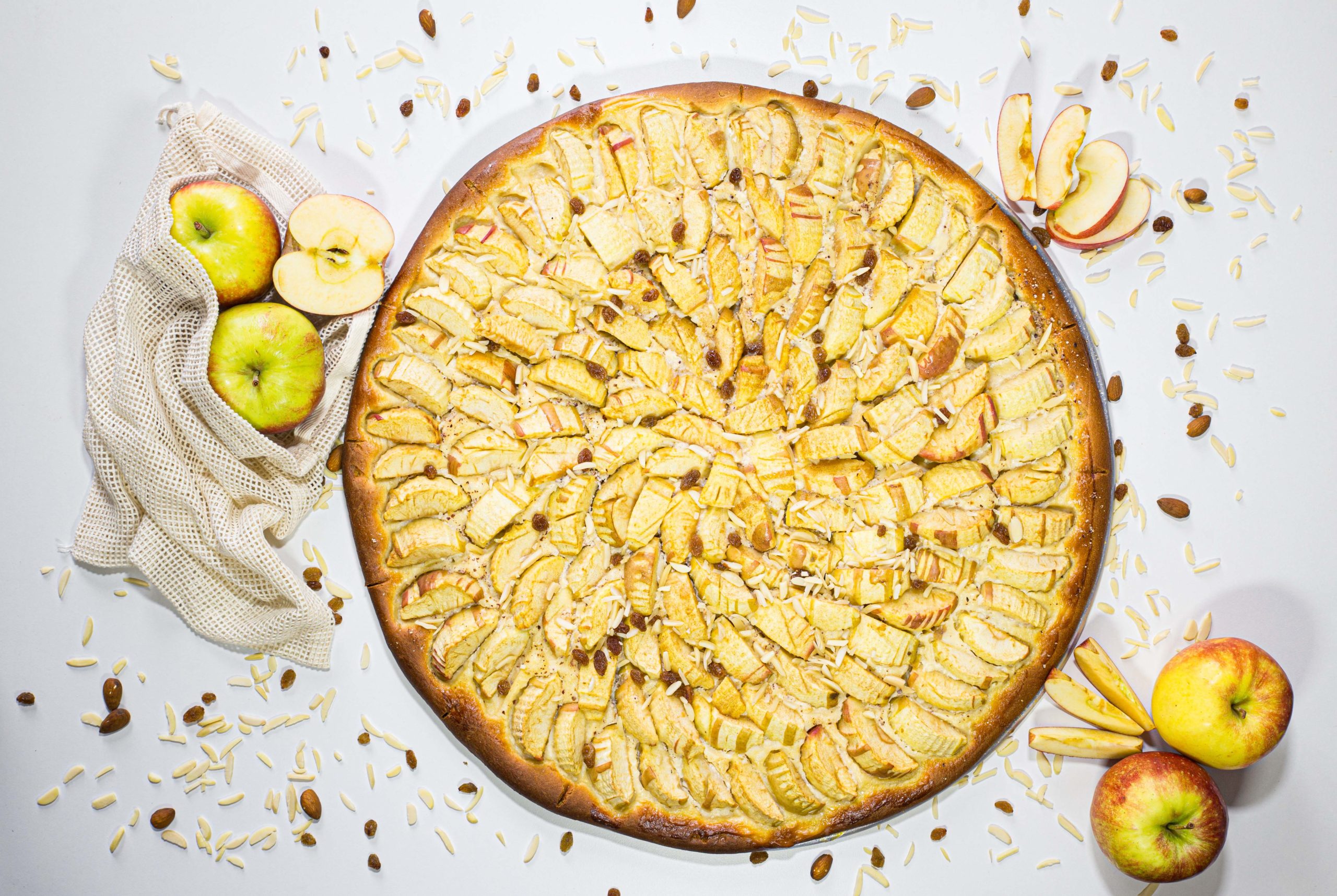 apfelkuchen_rosinen-scaled